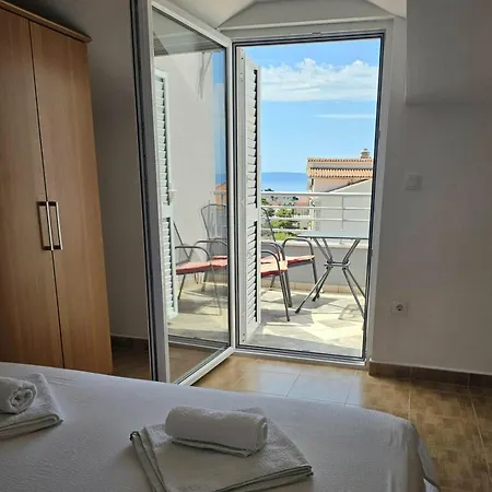 Apartments Andrijanic Baška Voda Esterno foto