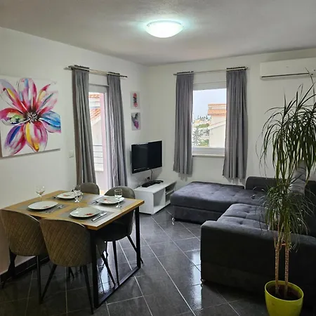Apartments Andrijanic Baška Voda Esterno foto