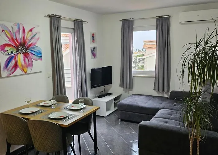 Apartments Andrijanic