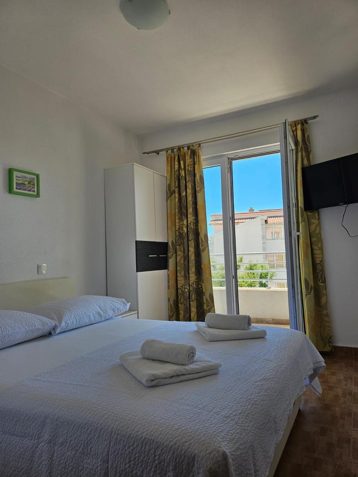 Apartment Andrijanic Baska Voda